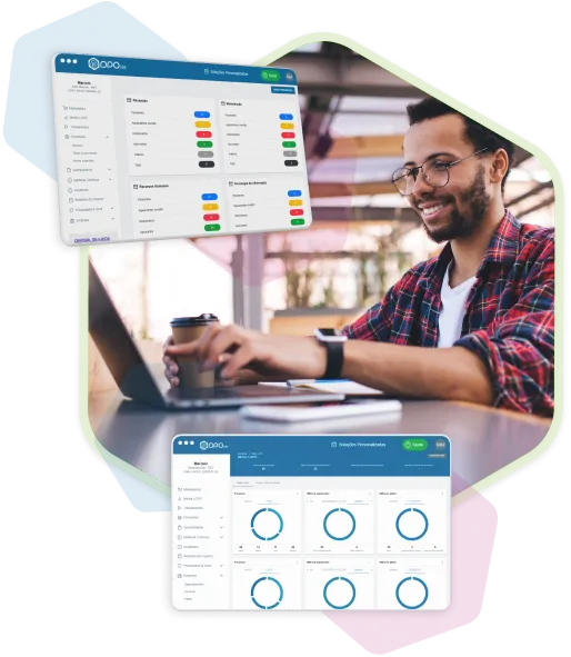 Saia do risco e adeque sua empresa agora à LGPD com o DPOnet Imagem jovem empresário adequando-se a LGPD